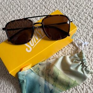 NWT Sunski “Estero” Tortoise Aviator Sunglasses